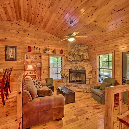 Ideally Located Broken Bow Cabin - Private Hot Tub Exterior photo