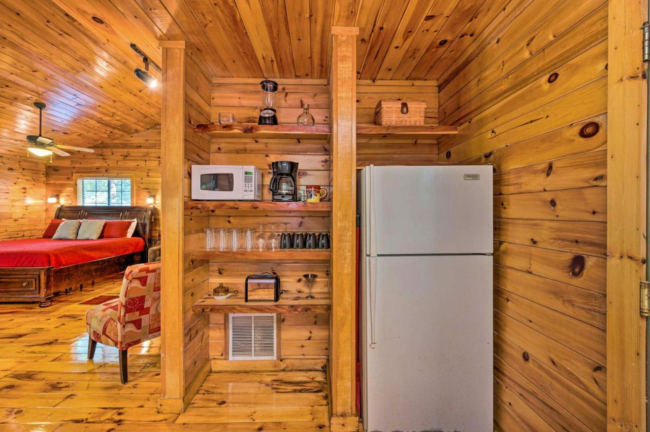 Ideally Located - Private Hot Tub Broken Bow