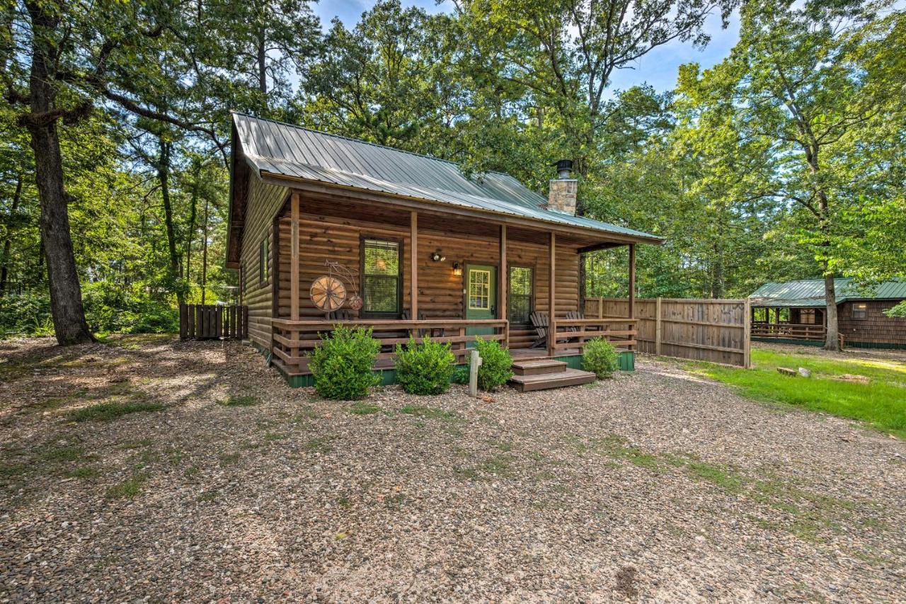 Ideally Located - Private Hot Tub Broken Bow