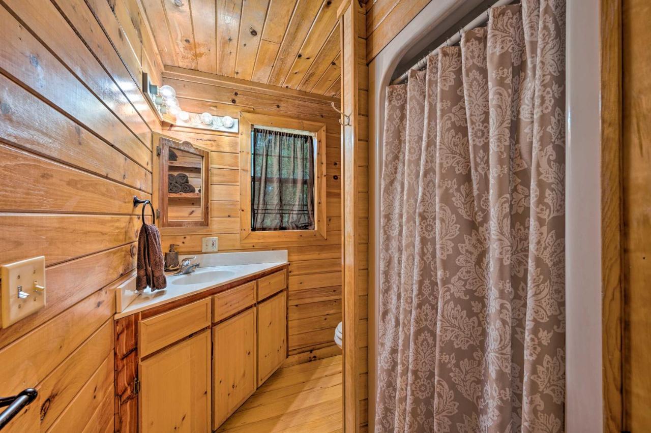 Ideally Located - Private Hot Tub * Broken Bow
