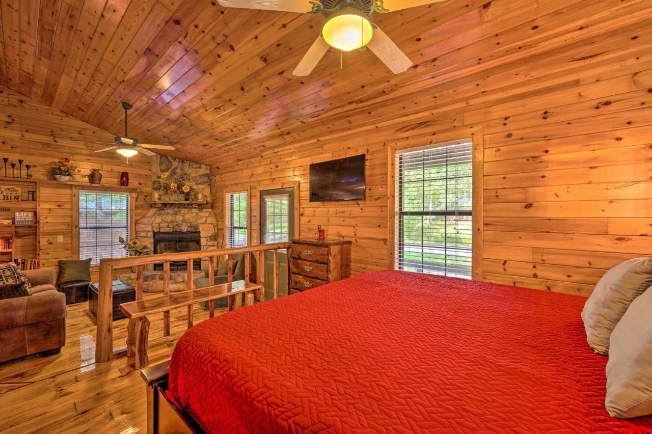 Ideally Located - Private Hot Tub Holiday home Broken Bow